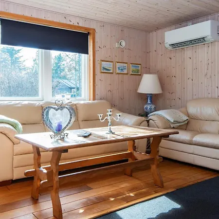 7 Person In Ulfborg-by Traum