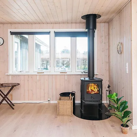 7 Person In Ulfborg-by Traum Nyaraló