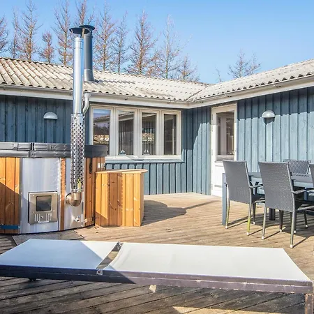 7 Person In Ulfborg-by Traum * Ulfborg