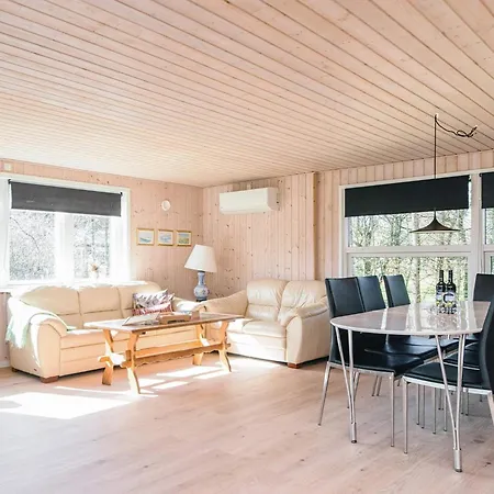 7 Person In Ulfborg-by Traum * Ulfborg